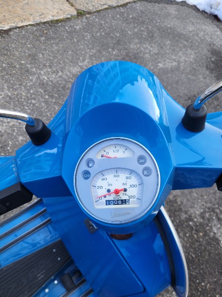Vespa PX125 2011