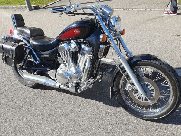 Suzuki VS1400
