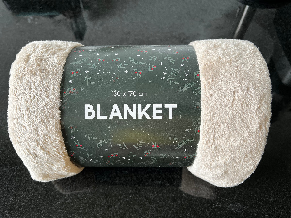 Angenehm flauschige Kuscheldecke beige, Neu + OVP