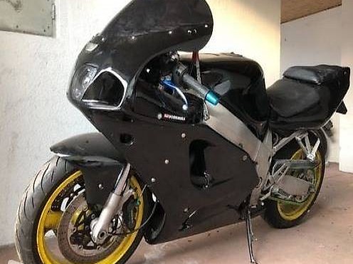  KAWASAKI NINJA 750 ZX-7R Böser mit Zubehör nur 26000Km jg98