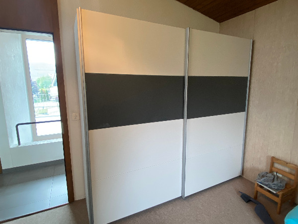 Kleiderschrank 2.50 x 2.00m