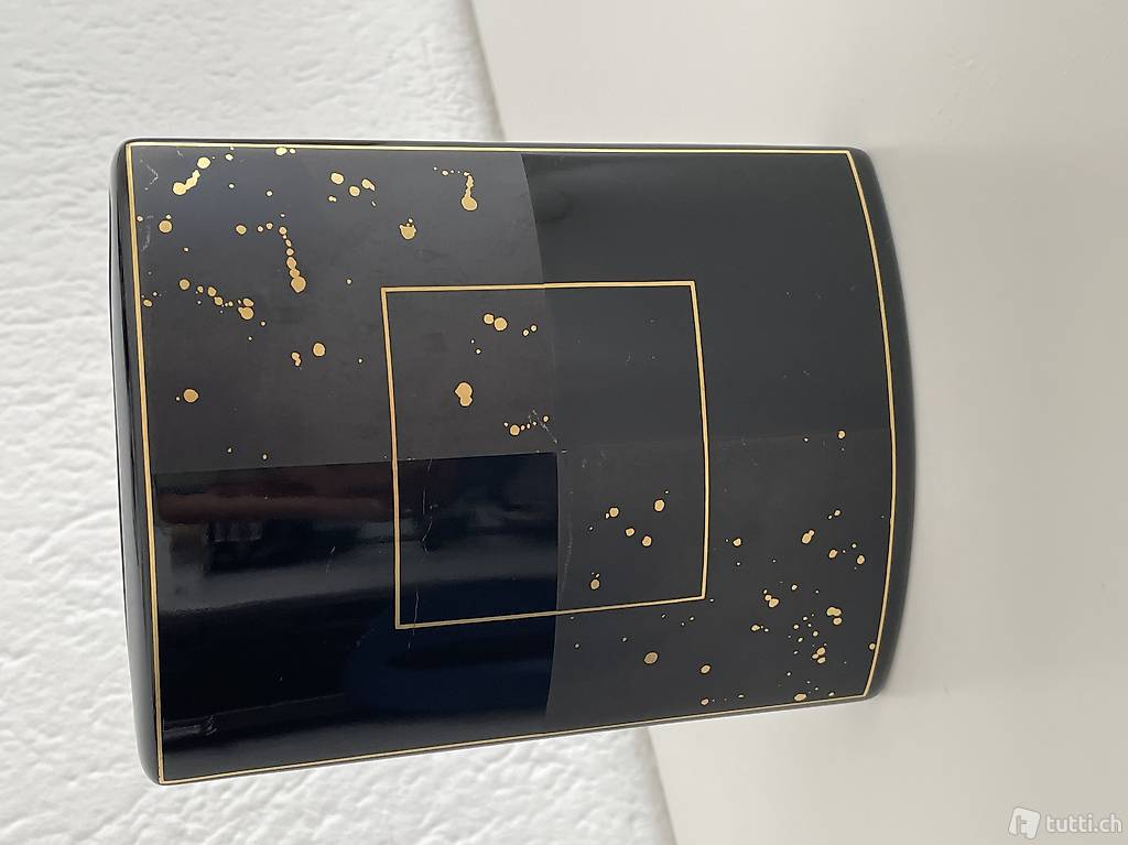 vaso in porcellana nera Rosenthal studio linie design Yang v