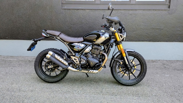triumph scrambler 400 x