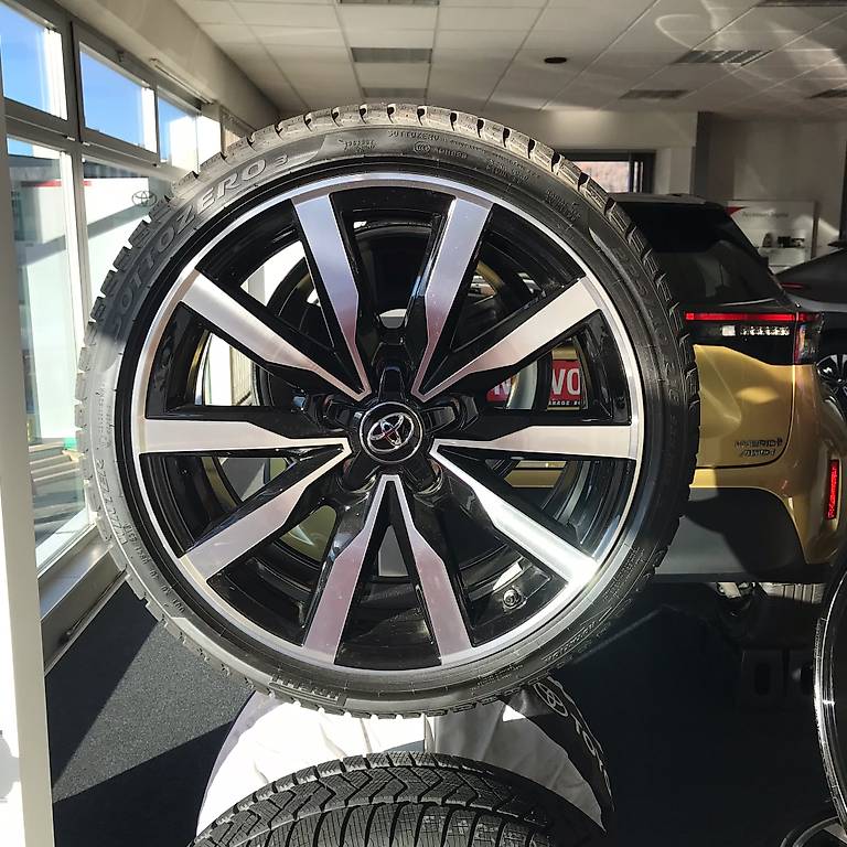 Offerta ruote invernali lega Toyota Corolla 225/40/18 92H