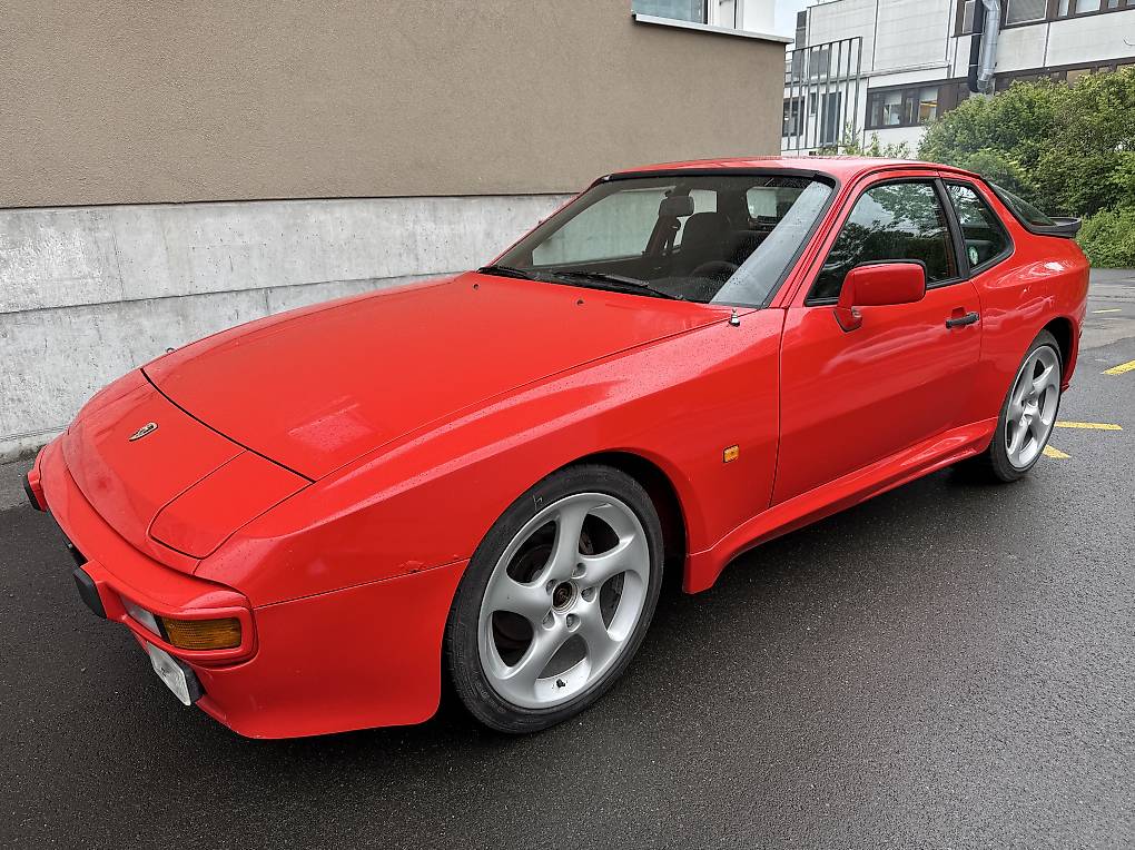 Porsche 944 1984