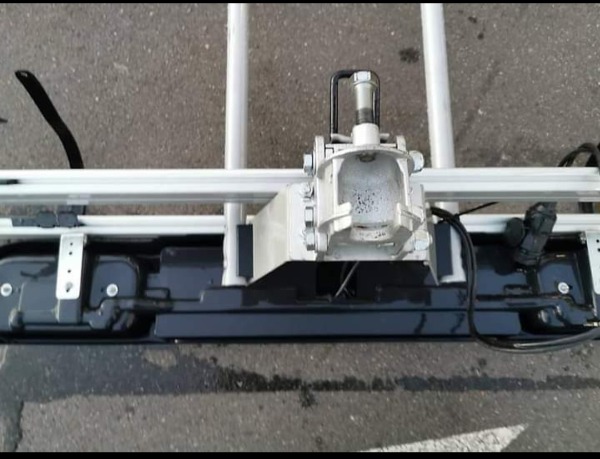 Heckfahrradträger Fahrradträger für AHK. Namme"AlU ATLAS"