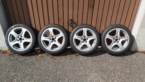 Felgen und Schneereifen 16 Zoll für VW / Toyota / Subaru.