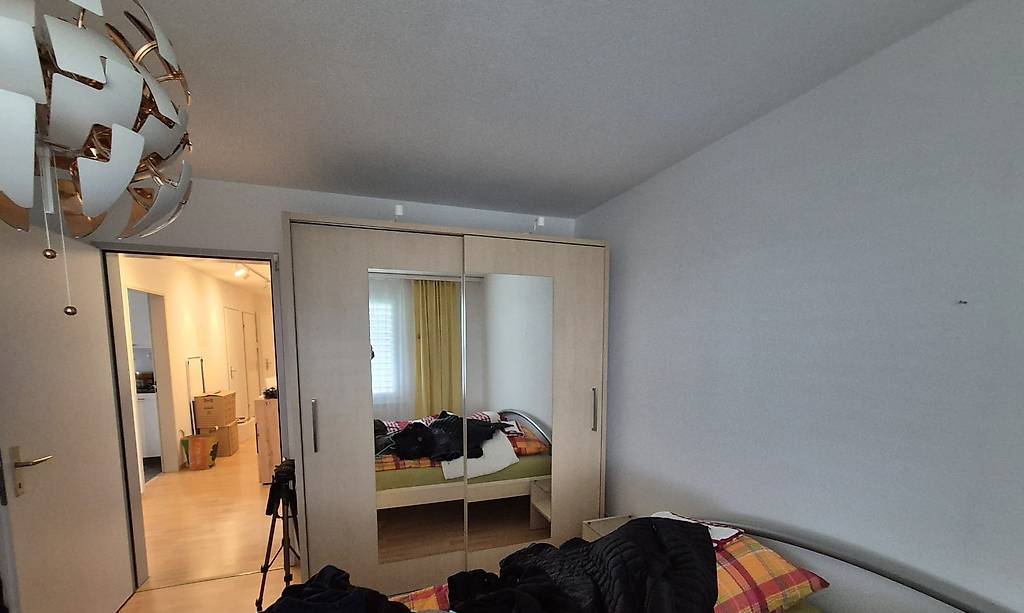 Kleiderschrank mit Schwebetüren