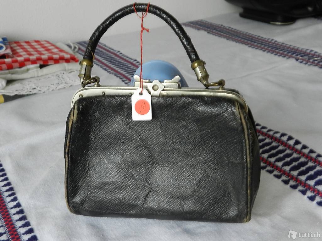 antike Pupenhandtasche