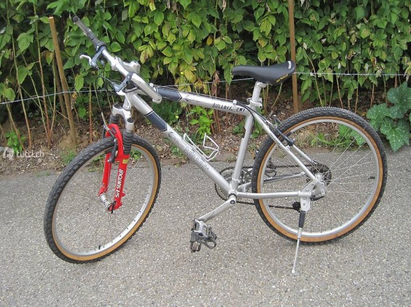 Alu - Mountainbike BULLOK Griffschaltung / Bike Herrenvelo