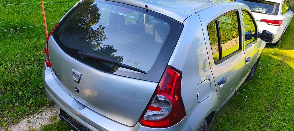 Dacia Sandero mit MFK vom 30.12.2024