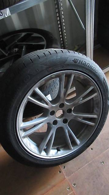 Vier 19-Zoll-Felgen Gemini inkl. Reifen für Tesla Model Y