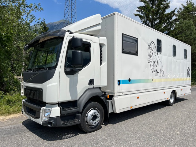 VOLVO, FL-280 4x2R, Wohnwagen + 2x Pferd, Pferdetransporter