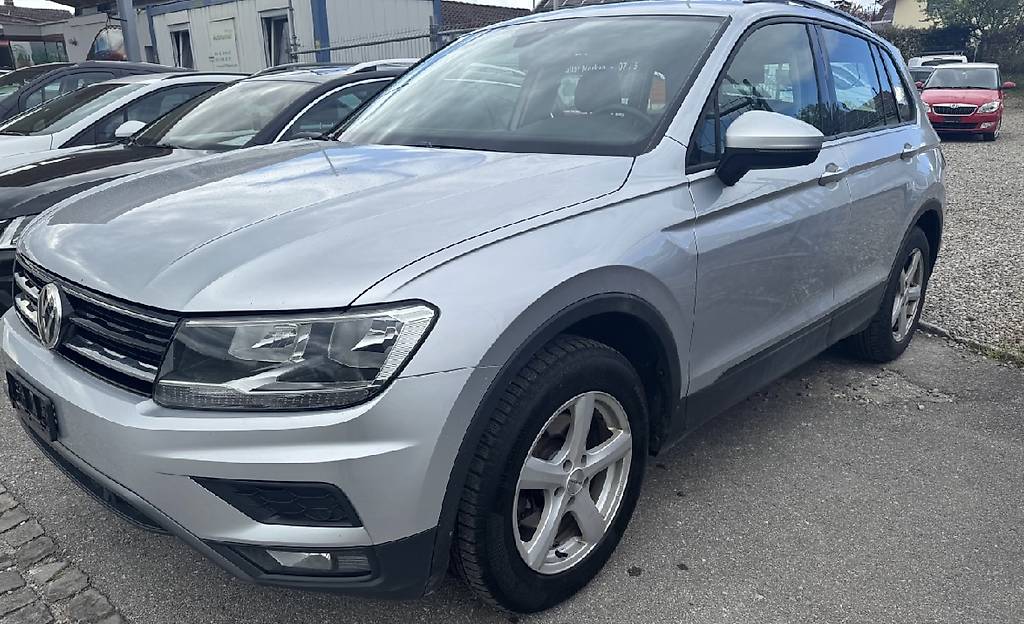 VW Tiguan 2.0 Diesel 4x4 aus 1. Hand 150 PS