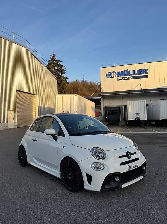 Fiat 595 Abarth 1.4 T-Jet 160 Pista