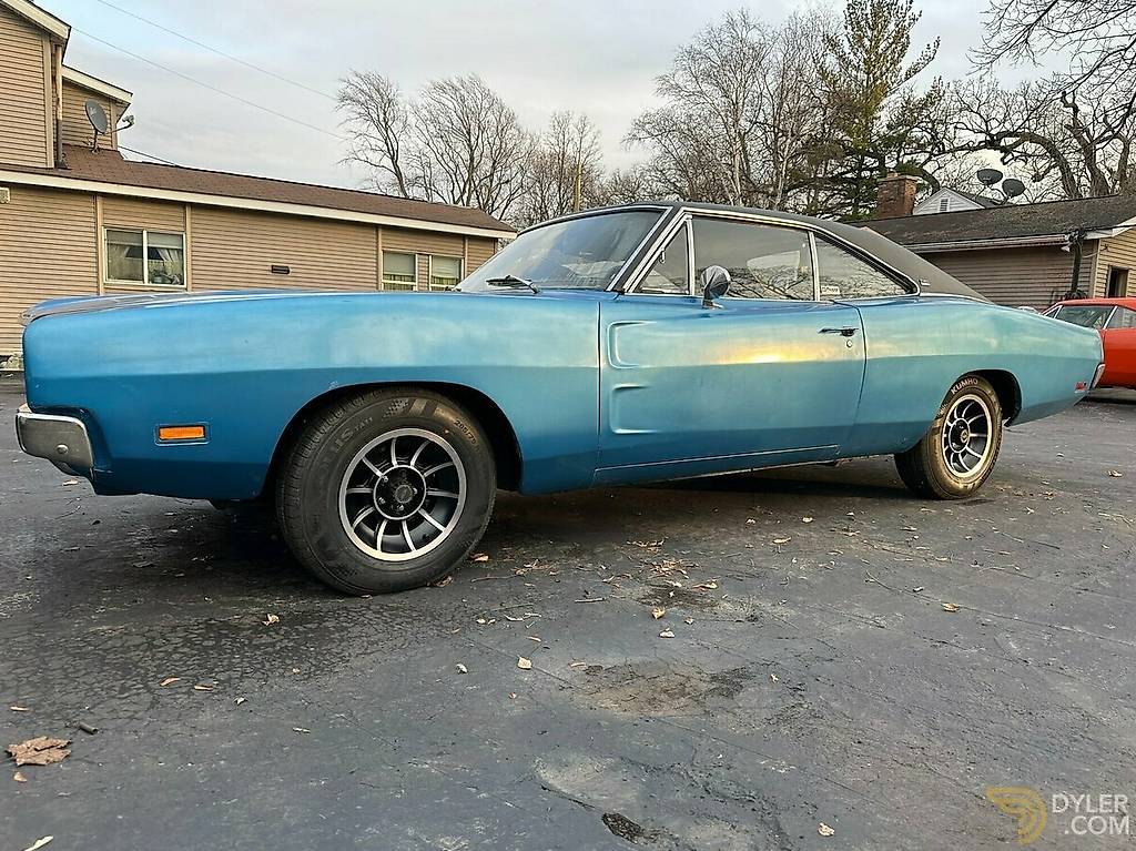 Cerco Dodge Charger R/T prima serie