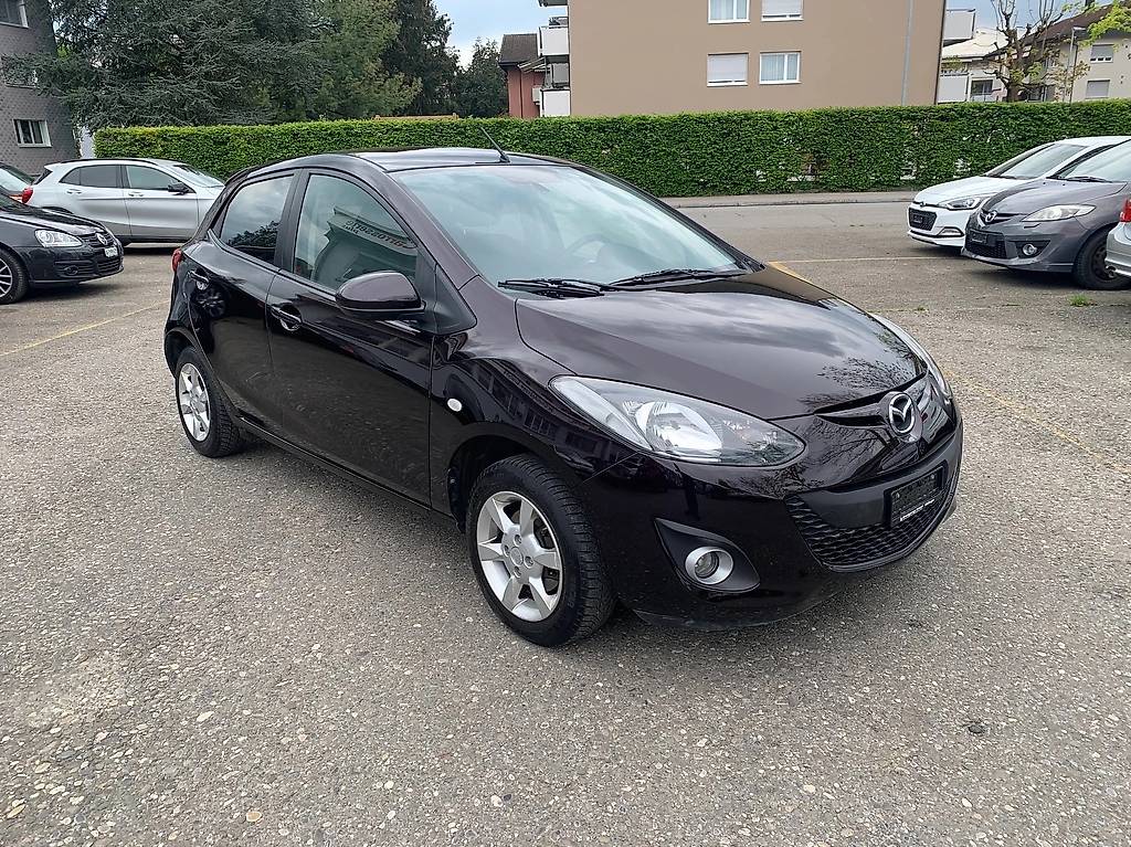MAZDA 2 1.5i 16V Exclusive Automatic / 2011 Frisch ab MFK /