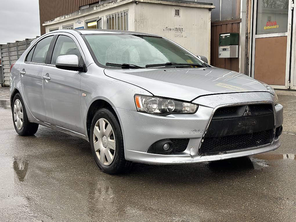 MITSUBISHI Lancer Sportback 1.8 Invite