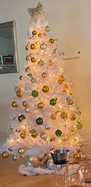 Weihnachtsbaum inkl. Deko