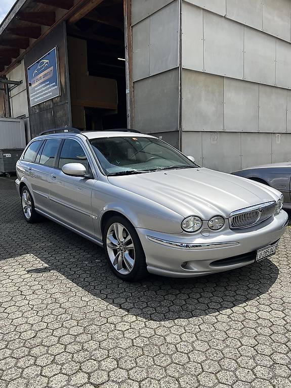 Jaguar X-Type 3.0 V6 Kombi? Allrad & Automat mit MFK