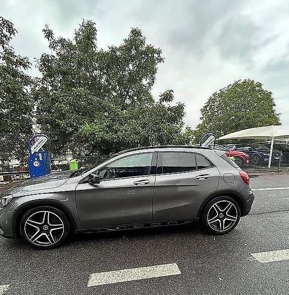 Mercedes-Benz GLA-Klasse X156 GLA 250 4m