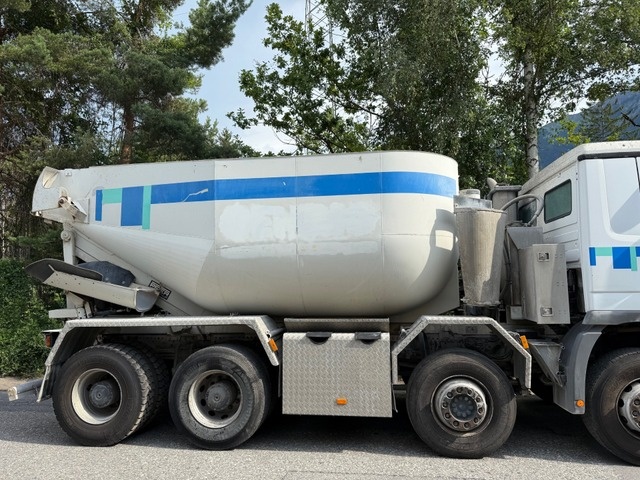 PETER-WINTERTHUR, 15m³, 4-Achser Mercedes, Betonsilo