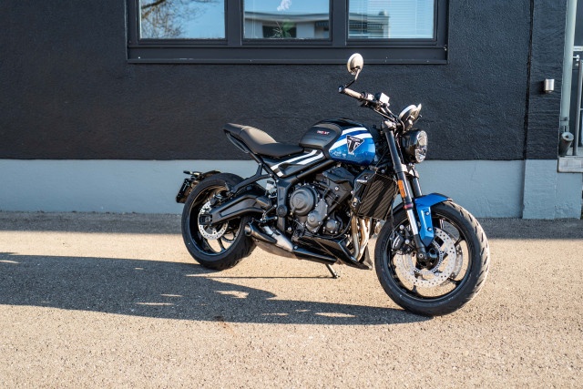 triumph trident 660