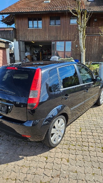 Ford Fiesta 1.6 16V spezial Edition