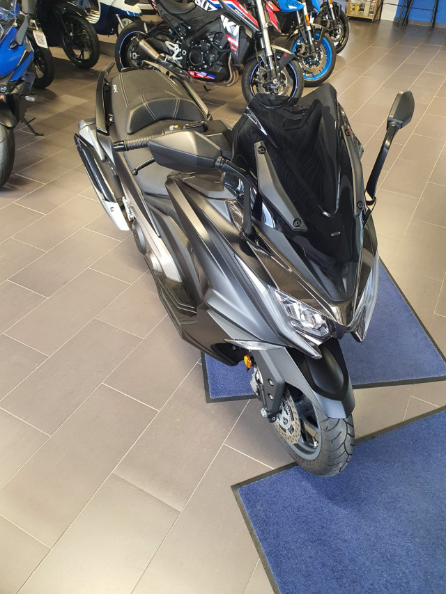 kymco ak 550