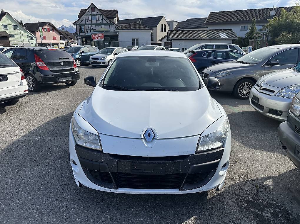 RENAULT Megane 1.9 dCi für Export B5a