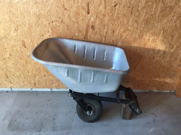  Mulde zu Rasentraktor (Frontanbau)
