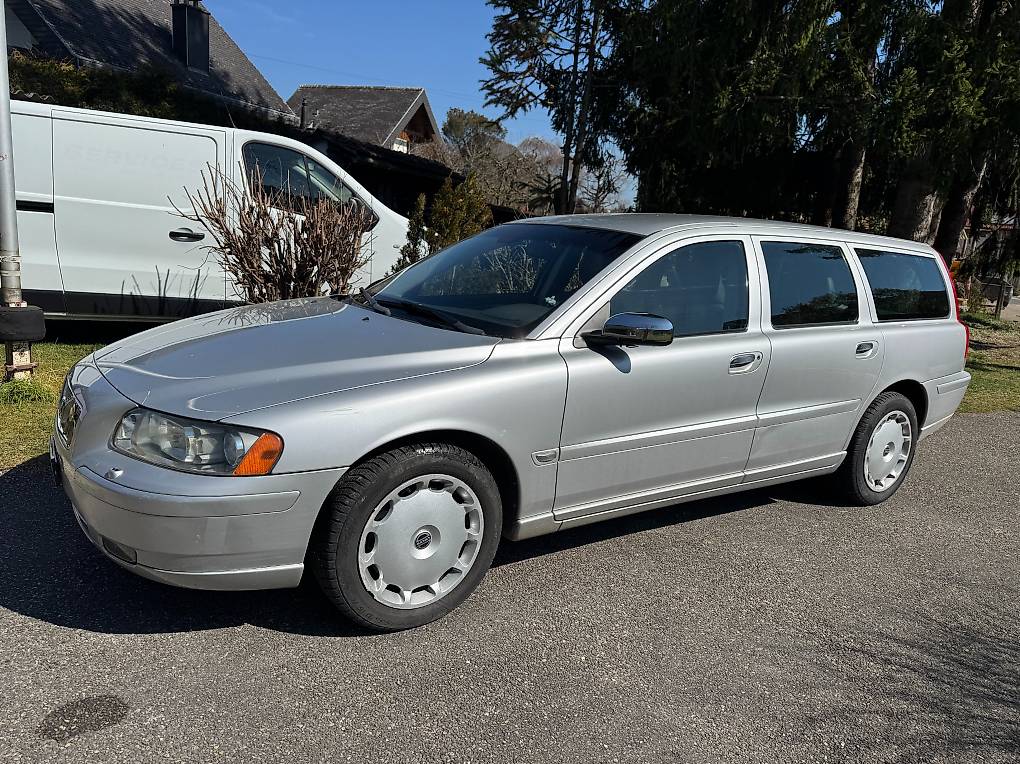 Volvo V70 Kombi Automat
