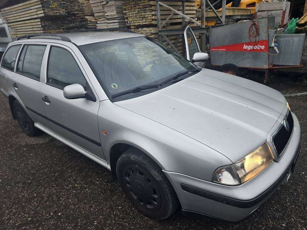 Skoda octavia 1.9 4x4 mfk 10/05/2023