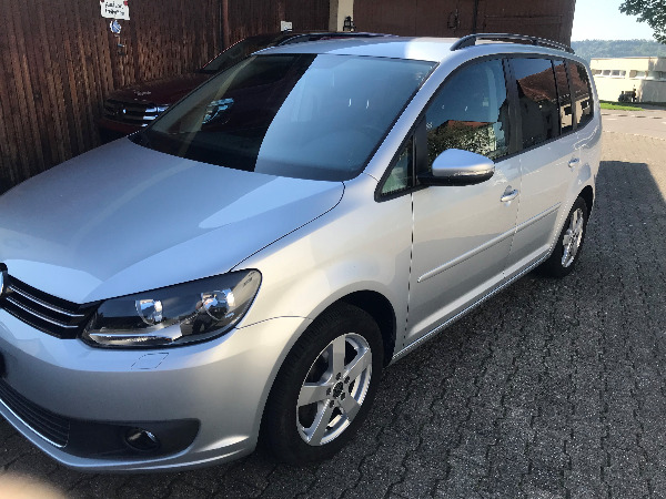 VW Touran 1.6 TDI - DSG AHK Alu Sommerräder