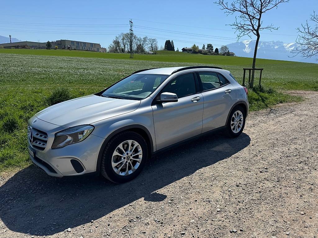 Mercedes-Benz GLA-Klasse X156 GLA 250 4m