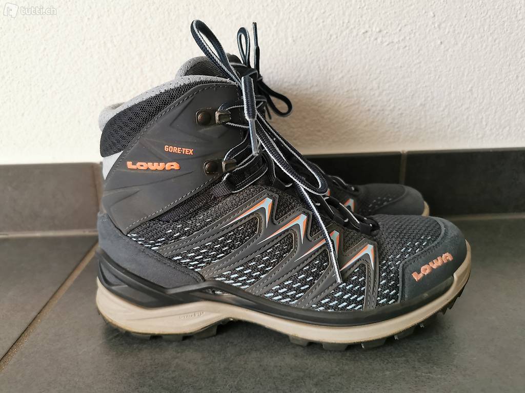 Scarpa da trekking Lowa per donna Innox Pro GTX Mid