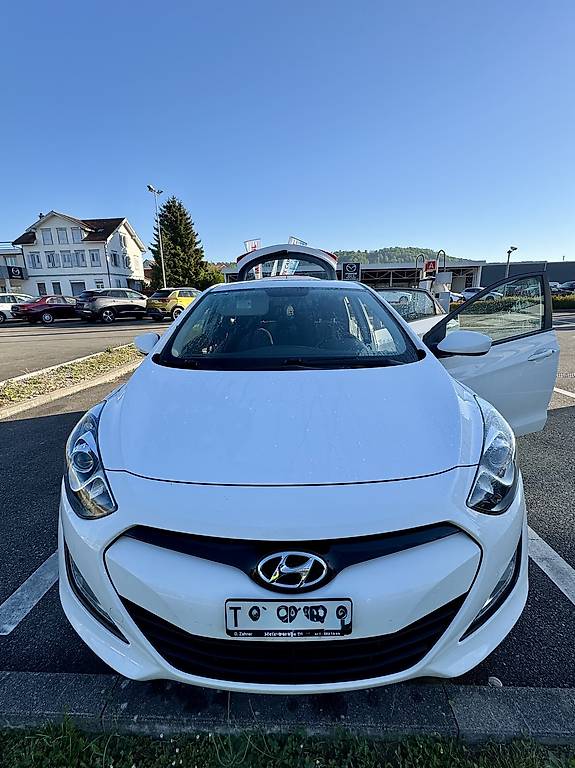 Hyundai i30 1.4 - Erstzulassung 2012 / Unfallfrei
