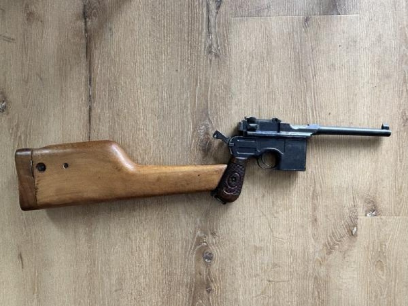 A vendre pistolet Mauser C96