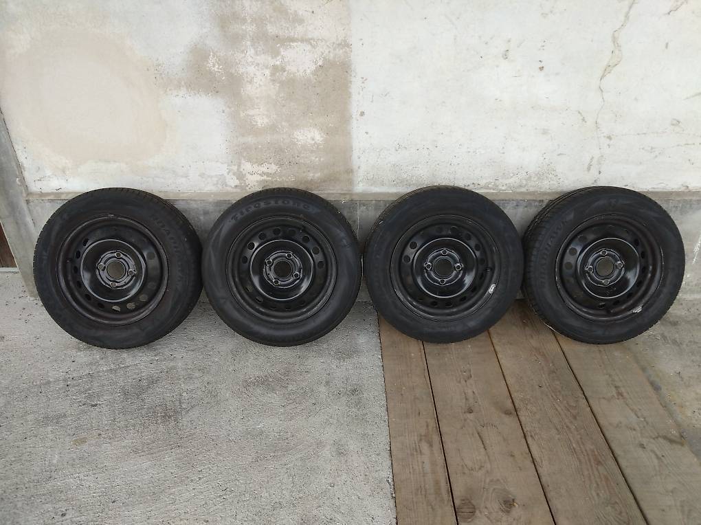 Nissan Almera Felgen Räder Reifen