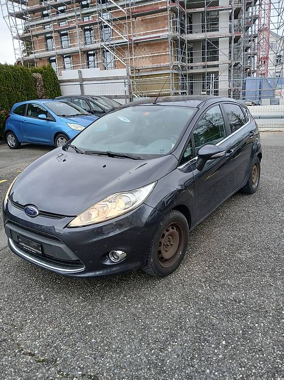 Ford Fiesta grau dunkel 1.25 i