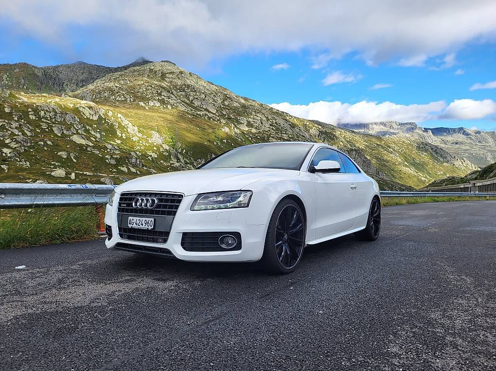 Audi A5 coupe 2.0 TDI quattro S-line