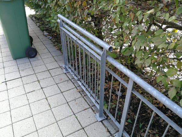 Sockelgeländer