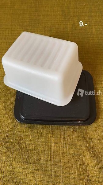Diversi prodotti tupperware (prezzi nelle foto)