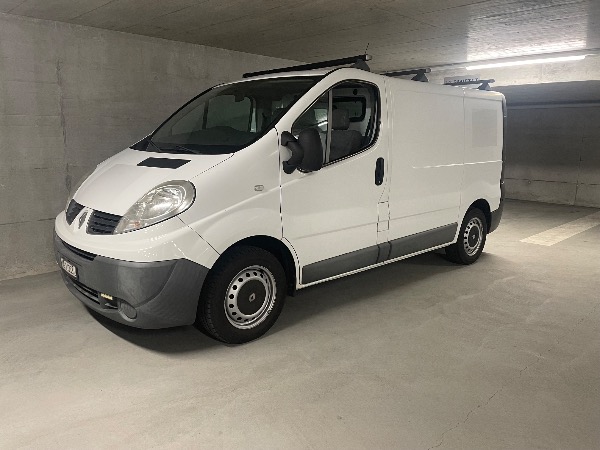 Renault Trafic dCi90