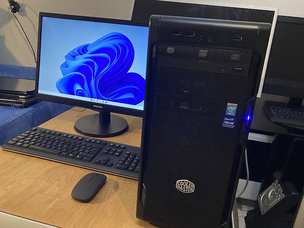 Computer i7 SSD 512gb Windows 11 pro