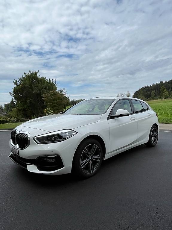 BMW 118i Steptronic Sport Line zu verkaufen (frisch ab MFK)