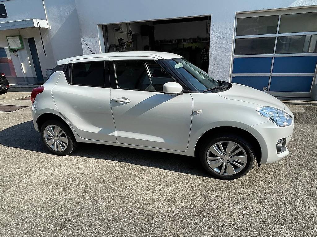 Suzuki Swift 1.2 Compact+ 4x4 neuwertig