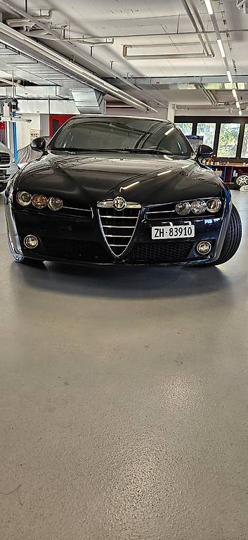 Gepflegter Alfa Romeo 159 2.4 Diesel Automat zu verkaufen.