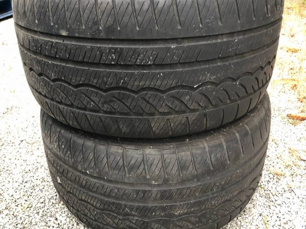 2xM&S Dunlopsport 235/50/18