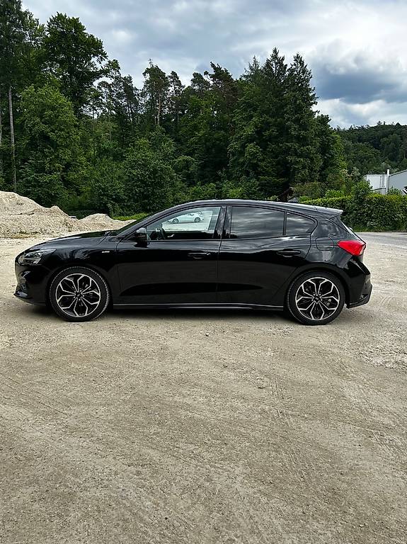 Ford Focus 1.5 SCTi ST Line 182PS